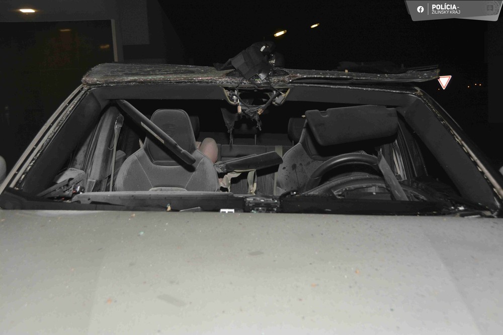 vybuch auta