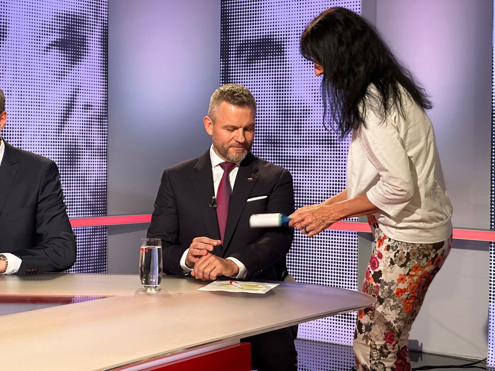 fb788843-0d39-4c1f-ba82-cfe09865b26a