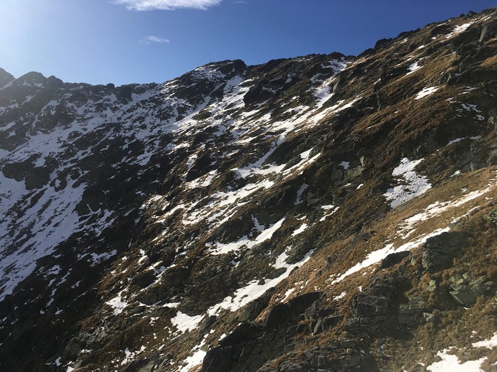 V Tatrách zasahovali leteckí záchranári. Pád turistov sa skončil tragicky