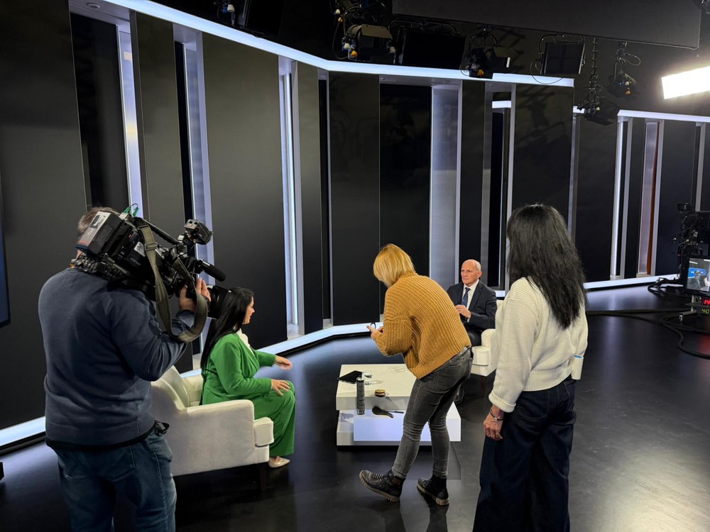 Politika 24 - František Mikloško