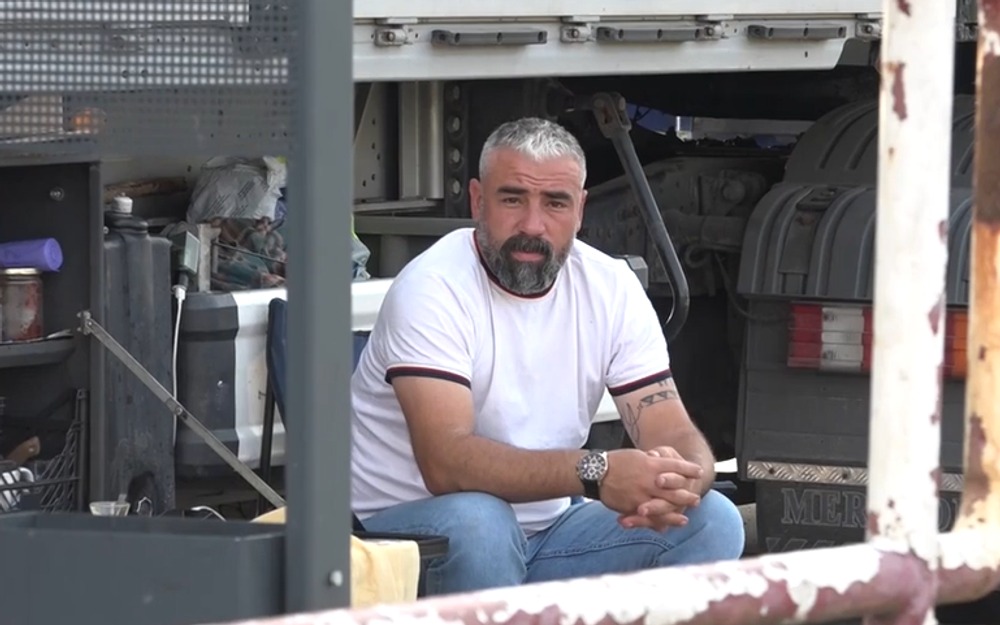 Turecký vodič žil v pokazenom kamióne mesiac bez pomoci slovenských orgánov