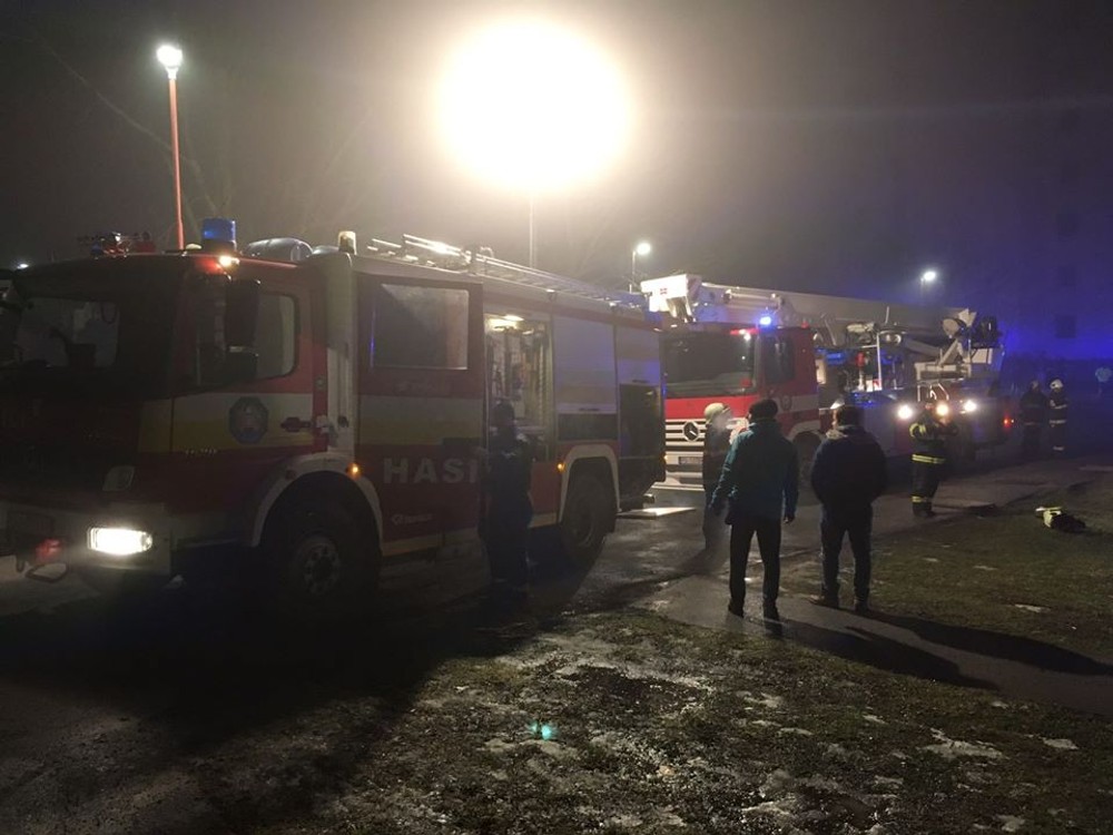 V Bardejove evakuovali z bytovky vyše sto ľudí. Obyvatelia ostali bez strechy nad hlavou 5