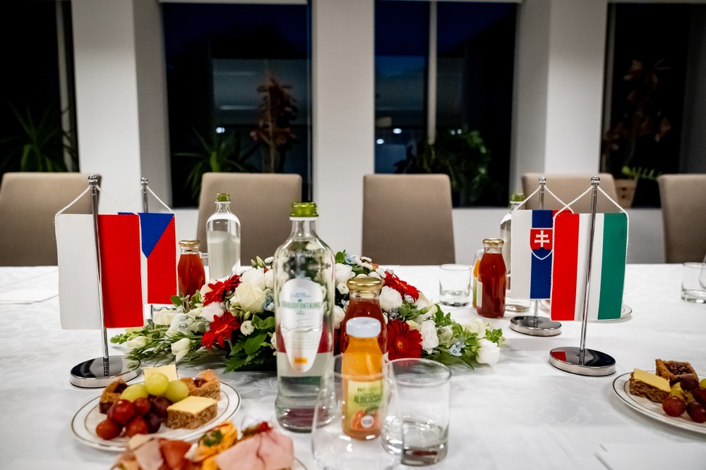 Stretnutie lídrov V4 pred samitom v Bruseli