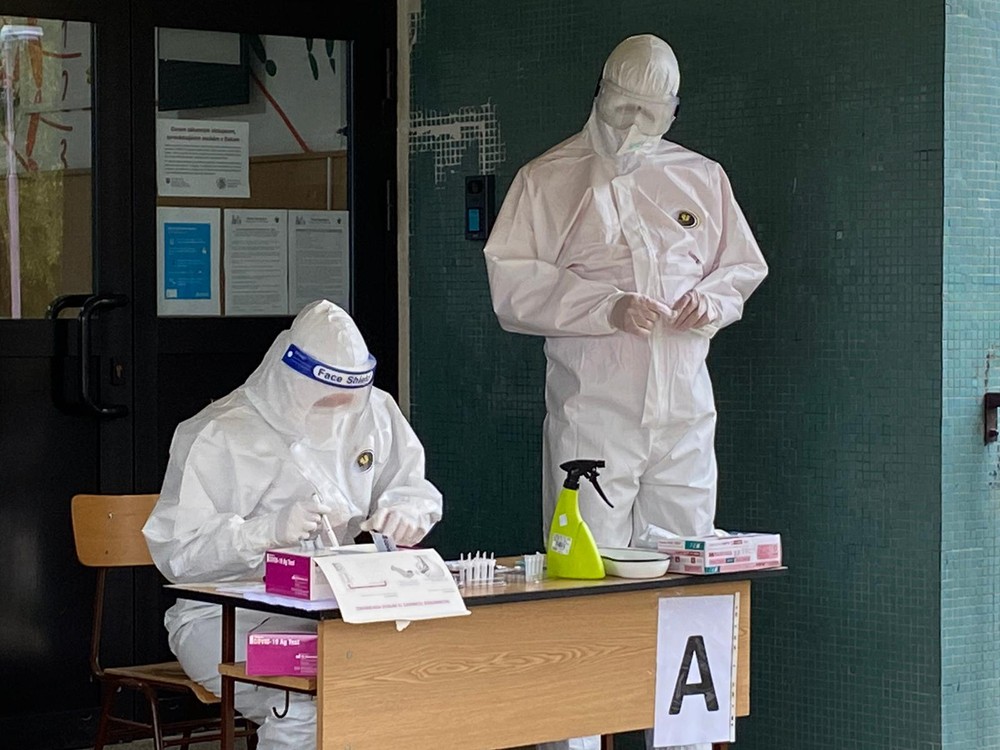 Minister zdravotníctva Marek Krajčí testuje