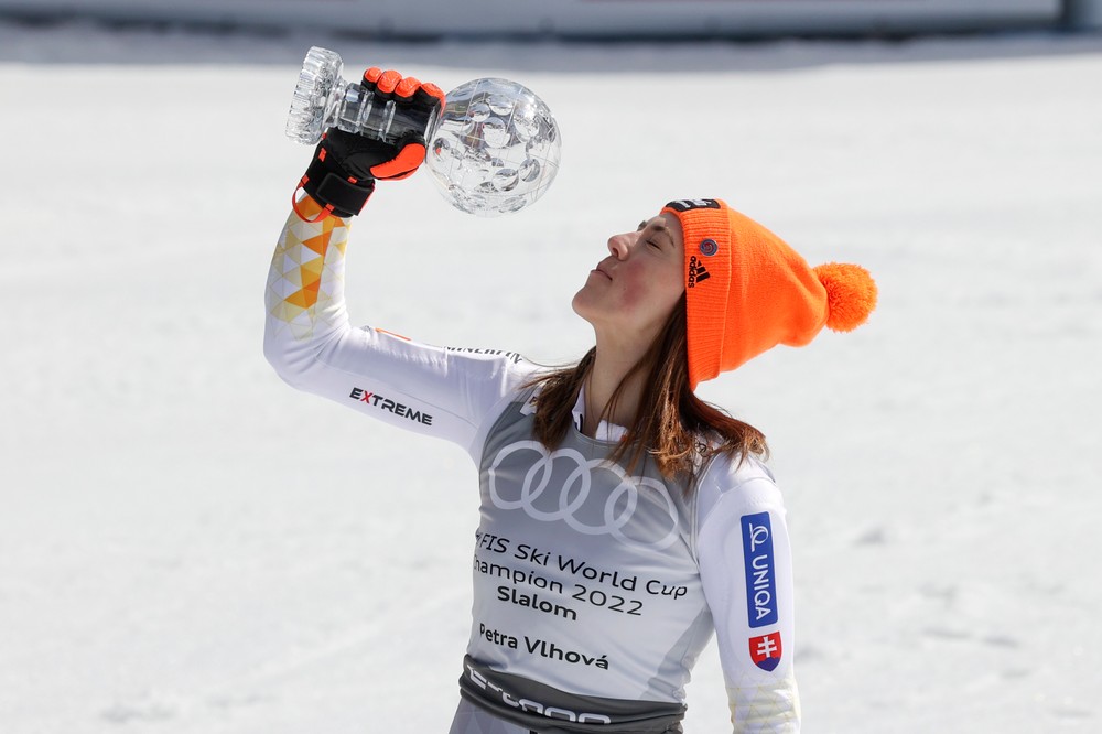 Petra Vlhová s malým glóbusom