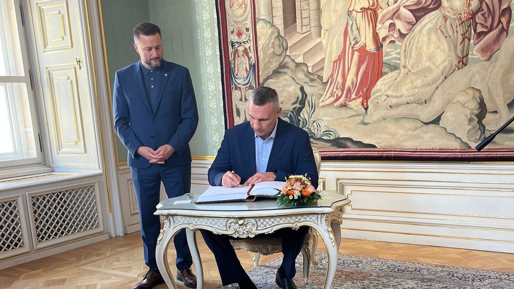 WhatsApp Image 2023-07-18 at 15.40.00 (cropped)