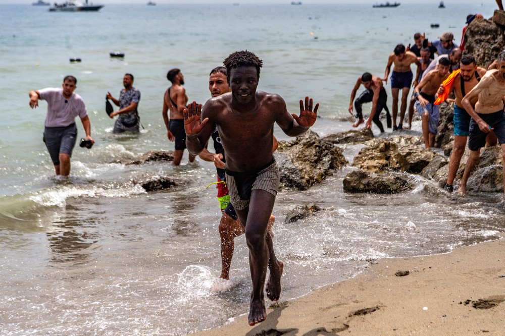 Do Španielska priplávalo z Maroka tisíce migrantov