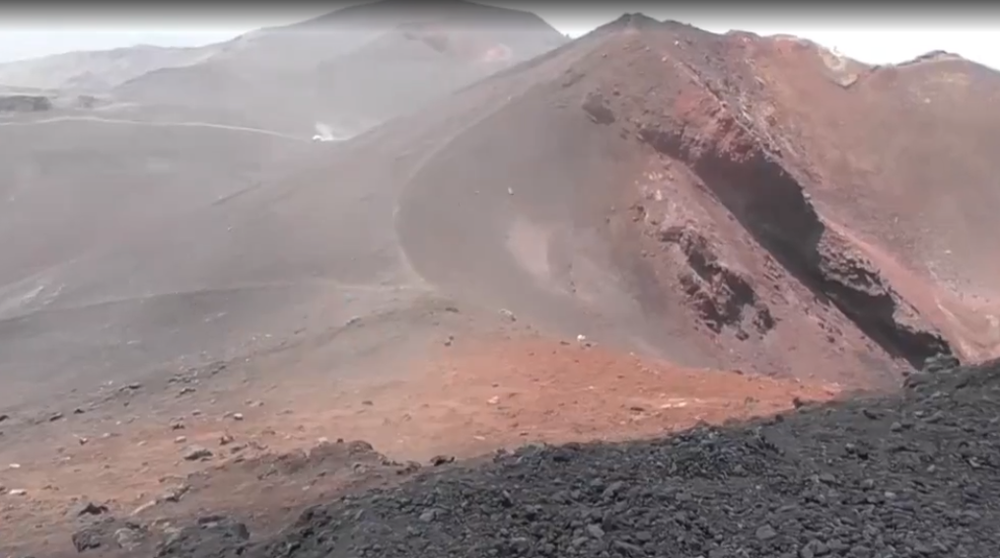 Redaktor TV JOJ vystúpil na dymiacu Etnu