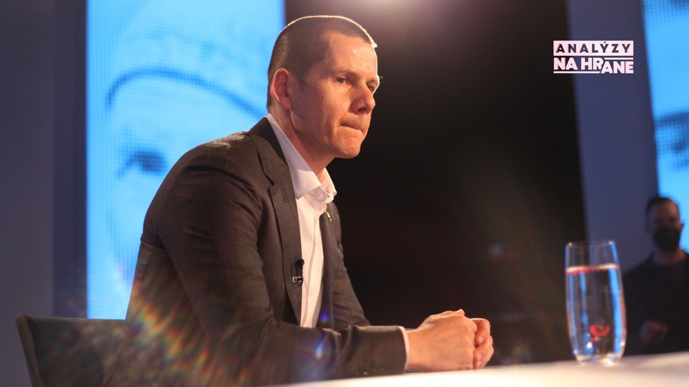 Analýzy Na hrane s policajným prezidentom Štefanom Hamranom