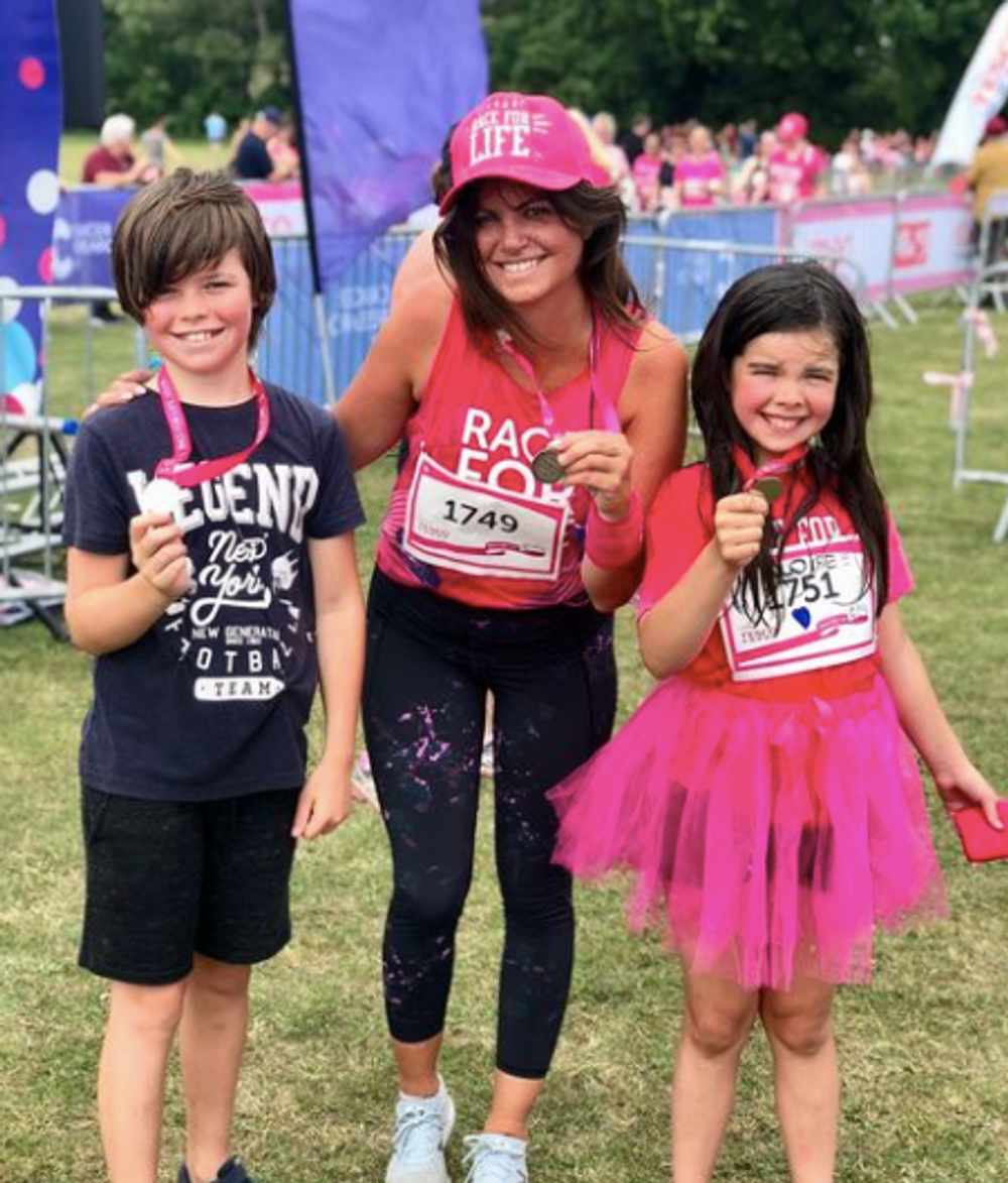 Deborah James so svojimi deťmi