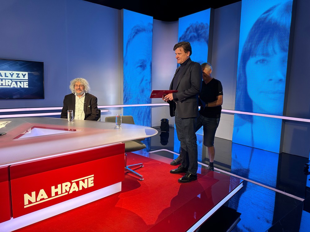 Analýzy Na hrane s Alojzom Hlinom a Grigorijom Mesežnikovom