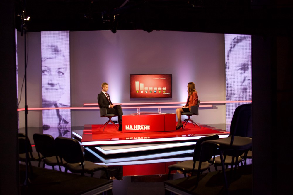 C4C61CDC-6A96-4FC4-8E44-B5ECD76814E6_1_100_o