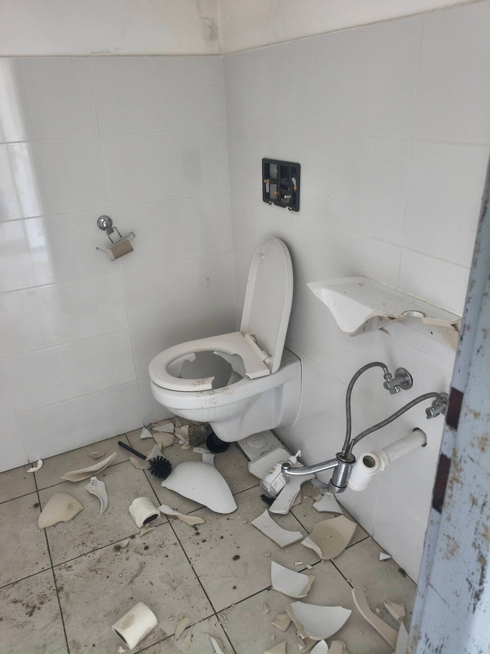 Vandali zničili toalety