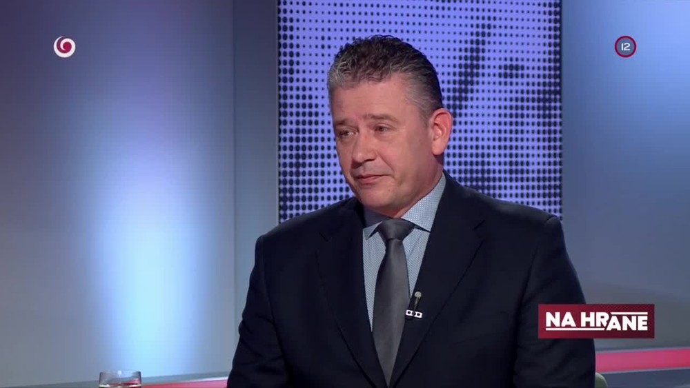 [multi] Na hrane mikulec kolikova 2 2343