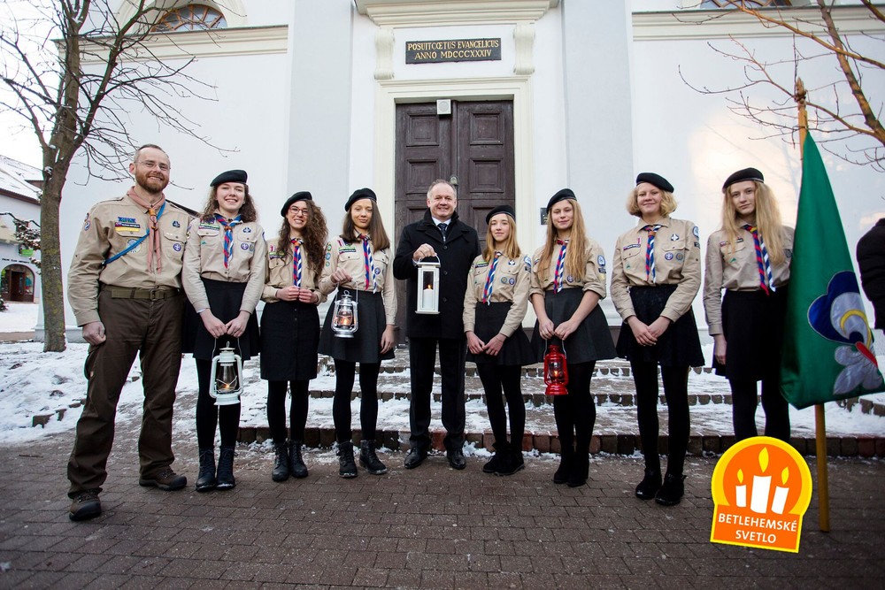 Kiska a Betlehémske svetlo 1