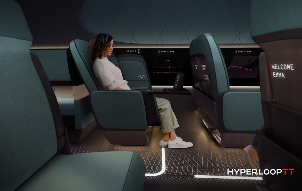 HyperloopTT_Experience_02-scaled