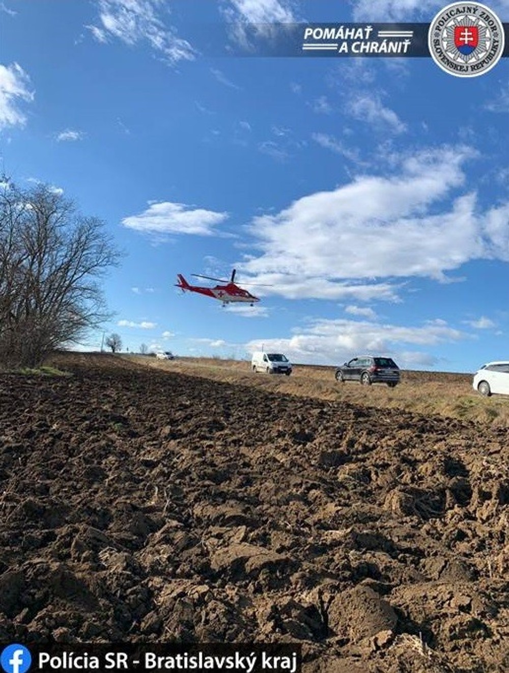 Vodička vypadla z auta, pomôcť nedokázali ani leteckí záchranári 