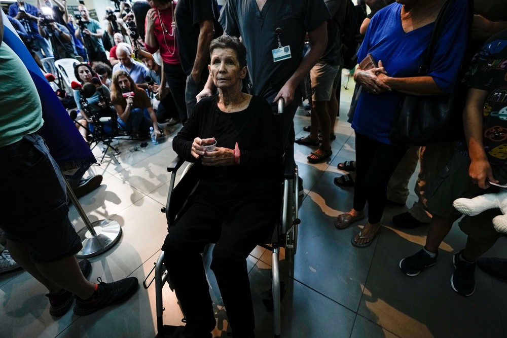 Prepustené rukojemníčky Jocheved Lifšicová (85) a Nurit Cooperová  (79) Izrael Gaza Hamas vojna