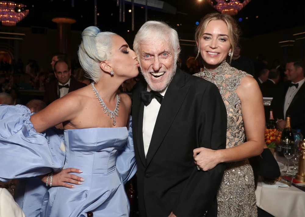 Lady Gaga, Dick van Dyke a Emily Blunt 