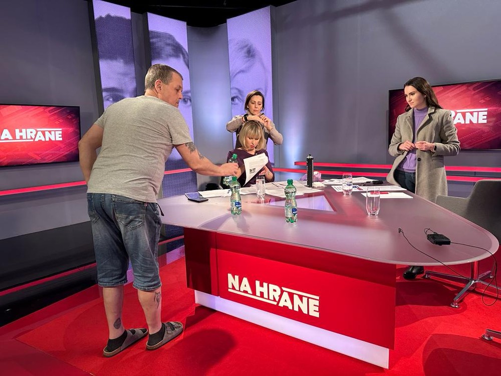 8ea1309d-4b2f-4944-b74f-467a9bbceba3