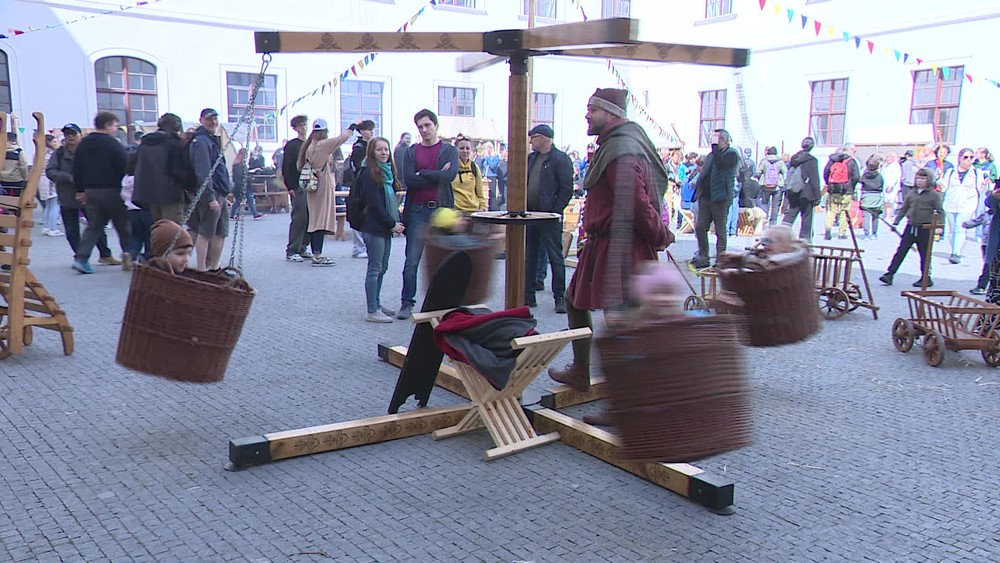 [multi] 041925QHT 11352