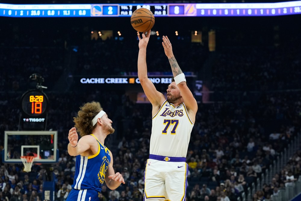Lakers_Warriors_Basketball138018