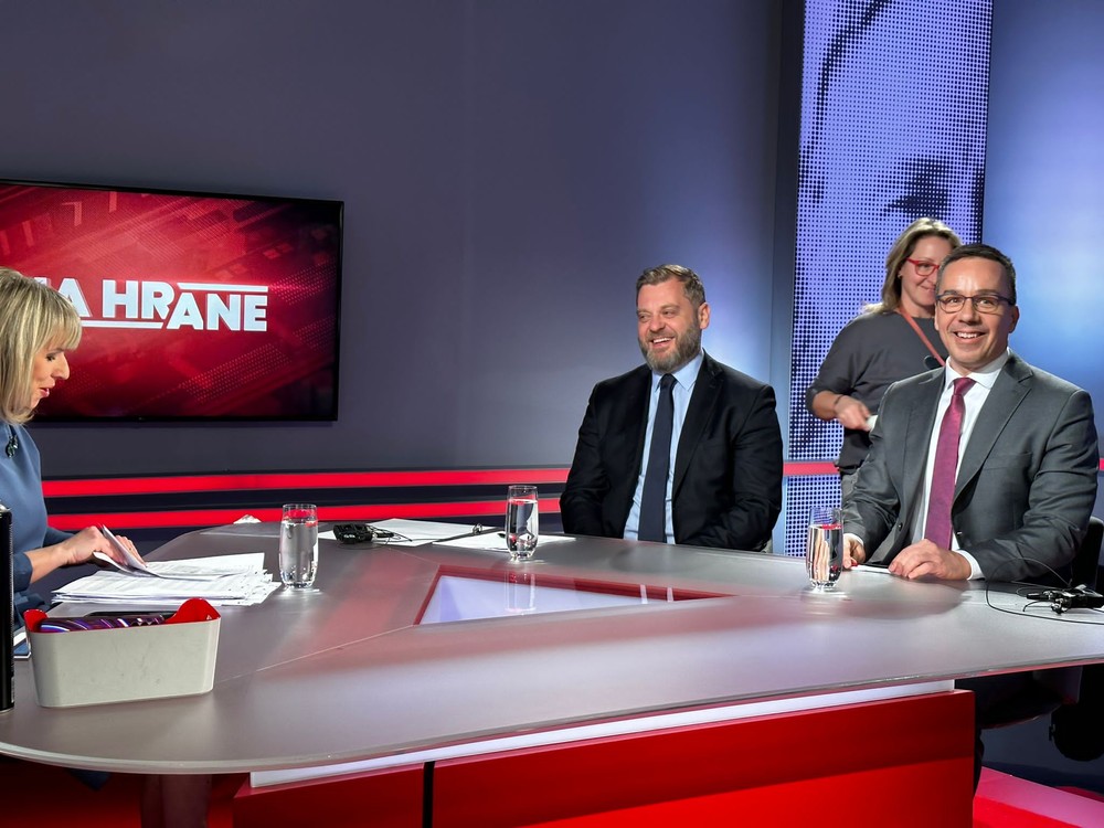 52c02b87-adcb-49e6-801e-cf2cffb089a8