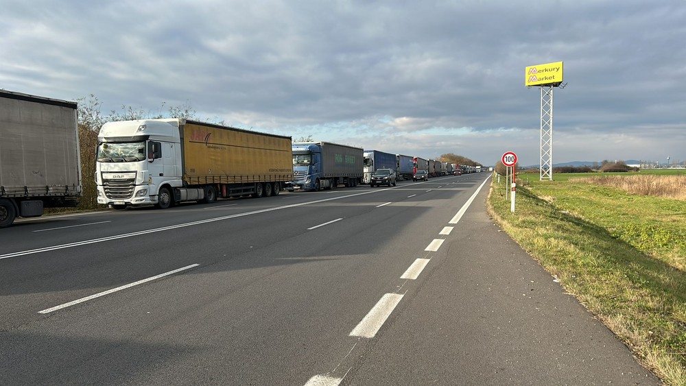 kolóny kamióny michalovce sobrance vyšné nemecké (1)