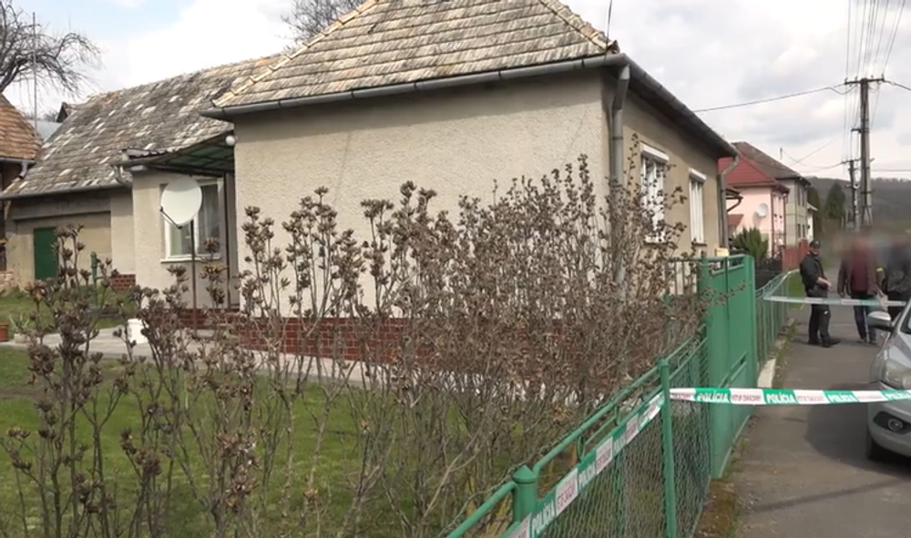 Muž držal v dome svoju mamu 3