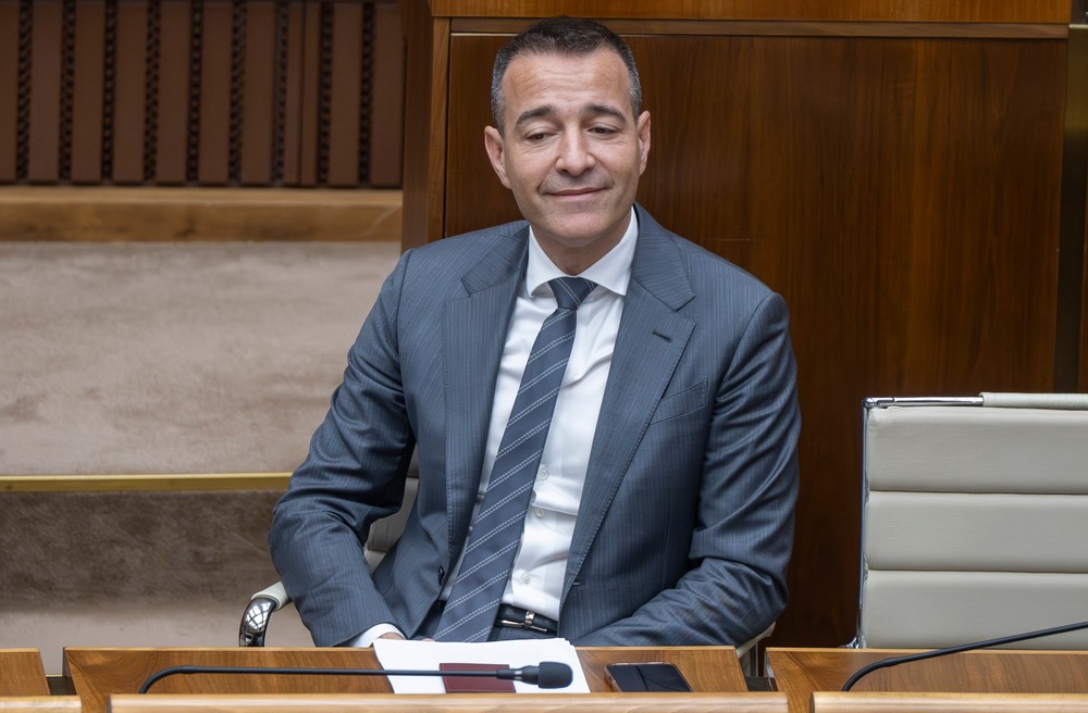 Opozícii sa ani na štvrtý pokus nepodarilo otvoriť mimoriadnu schôdzu na odvolávanie ministra Druckera.