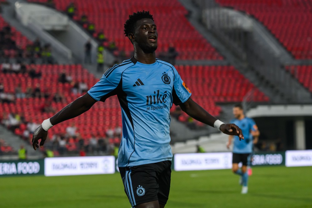20262107_iberia_slovan_14232111