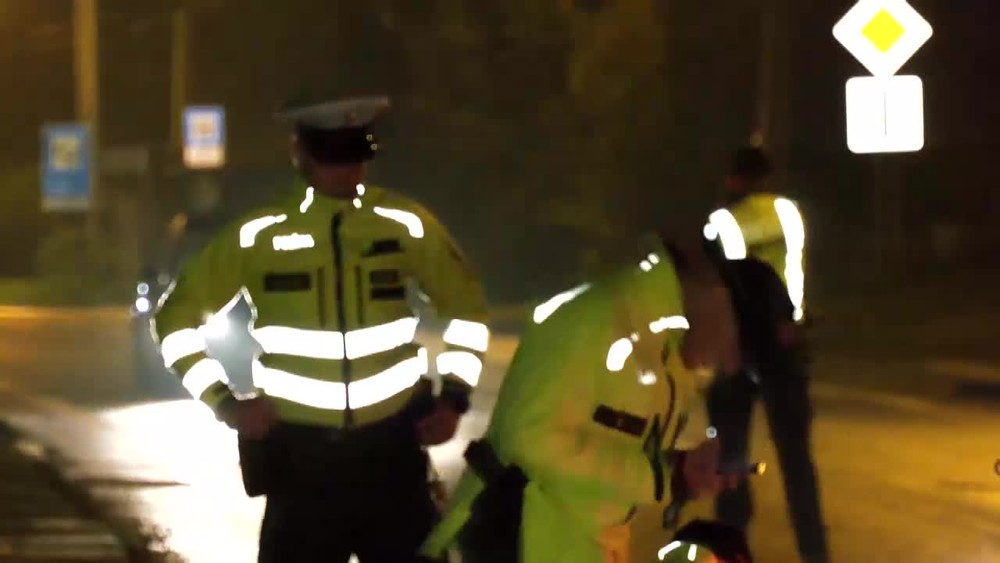 [multi] Migranti kamion 435