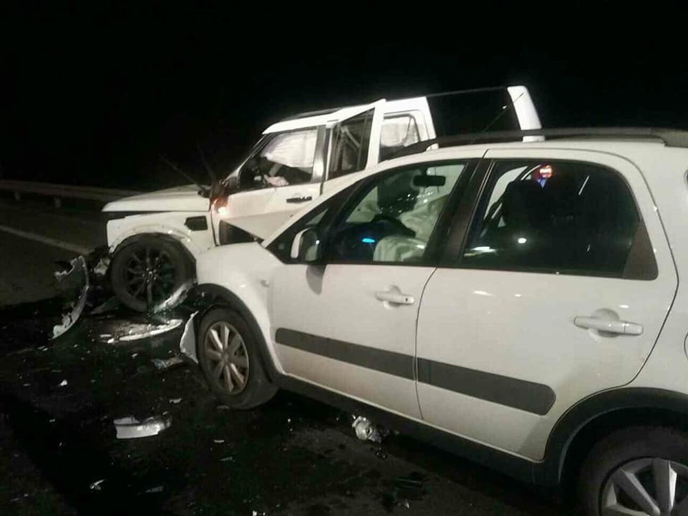 Pri Šamoríne sa zrazili tri autá, pri nehode zomreli dvaja ľudia.JPG.JPG