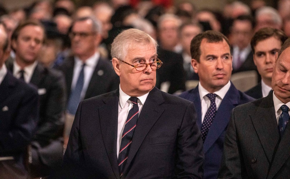 Kráľovná so synom Andrewom