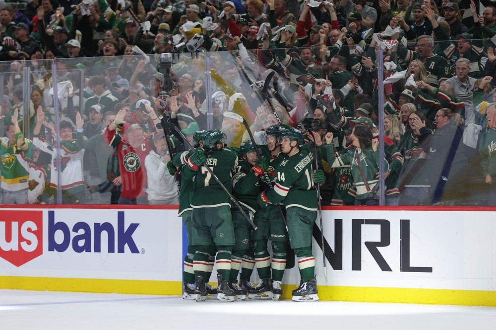 Stars_Wild_Hockey306145
