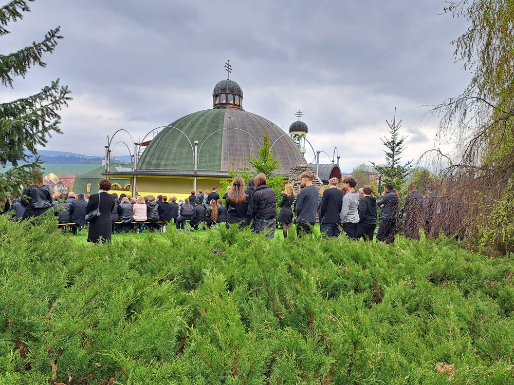 10042024_SR_rozlucka_dievcata_Stara_Ľubovna_nehoda_autobus_POX_5033749