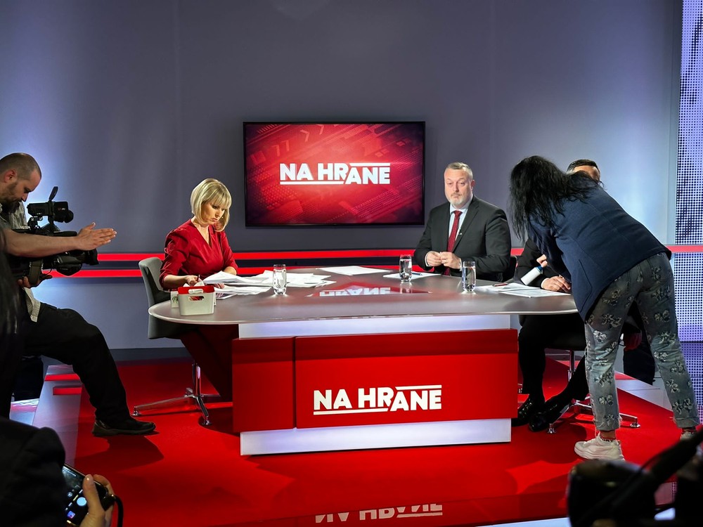 13a8b01b-f056-454d-a149-2893ecc3ad40