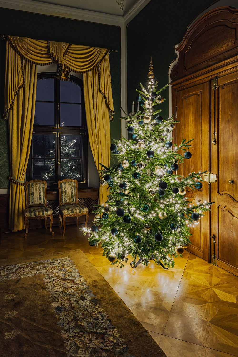 6945377d15394723899923