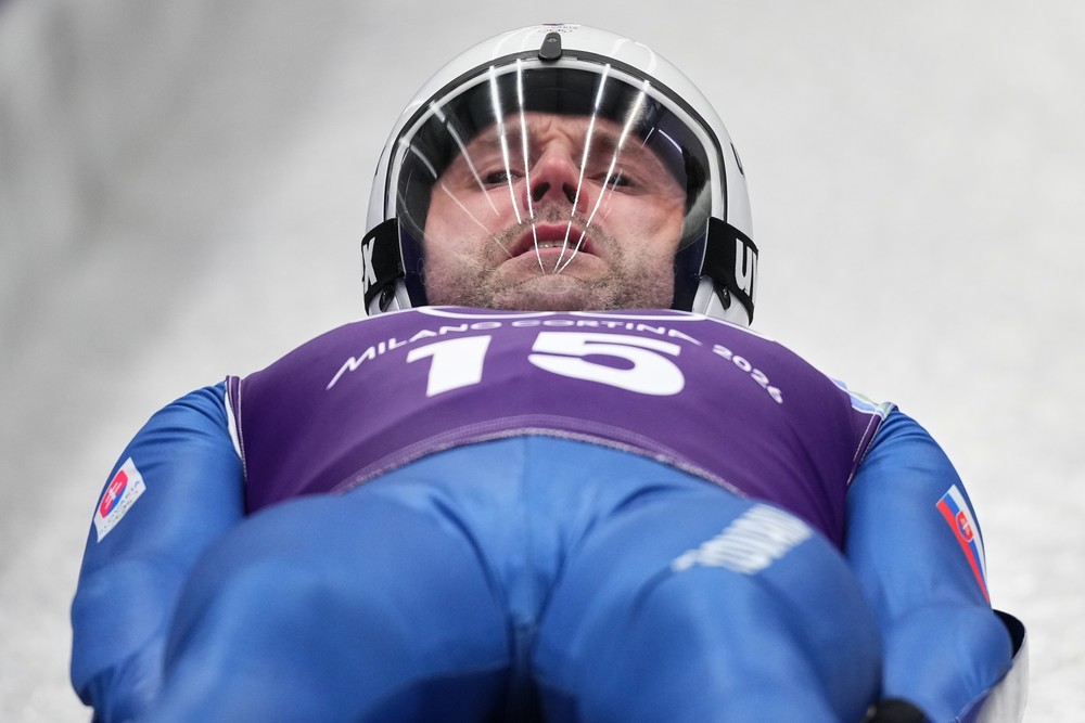 Milan_Cortina_Olympics_Luge042443