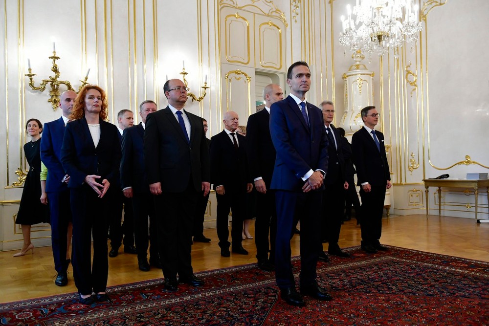 Prezidentka vymenovala vládu odborníkov