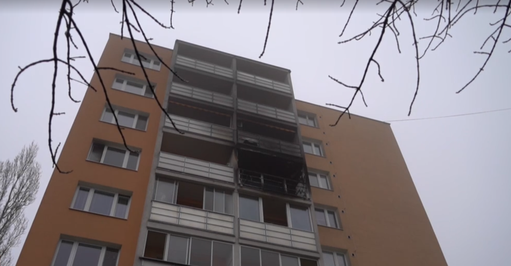 Hrozivý požiar v Košiciach: Rodinám ostali vydymené a zatopené byty 