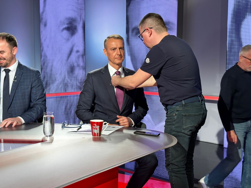 e9576c9d-728b-4846-88b0-91ec8c644a09