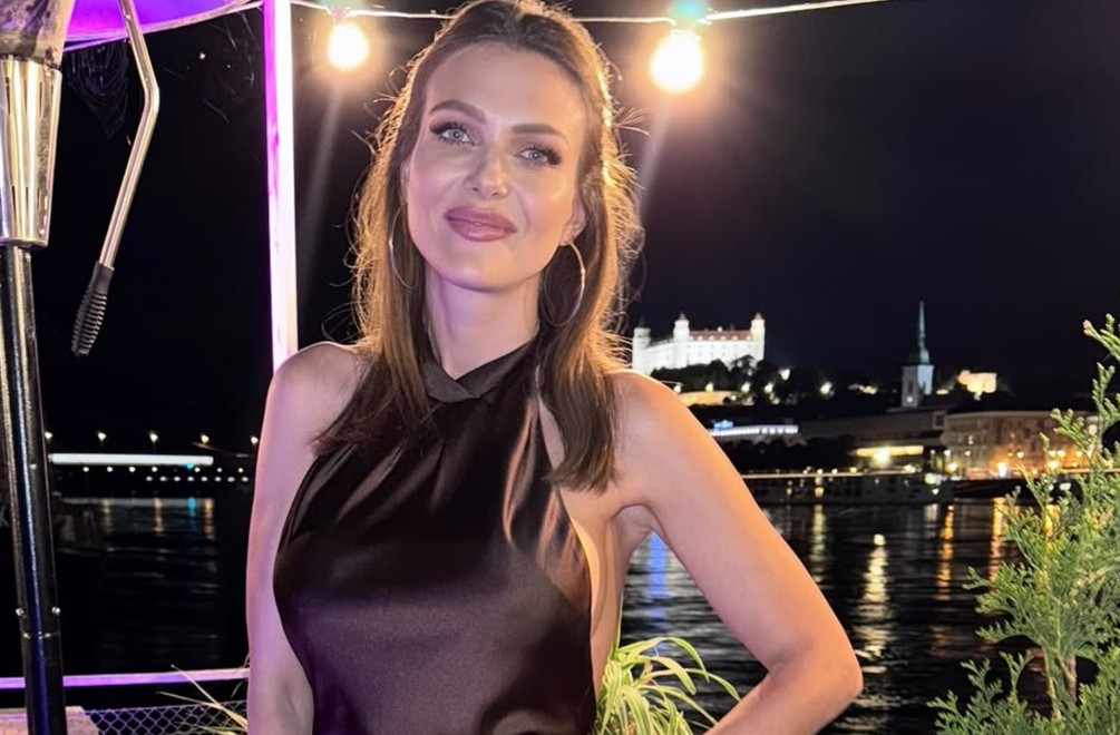 Ak niekto pochyboval, že Martina Schindlerová NEVIE spievať... Z TOHTO videa ľudia onemeli!