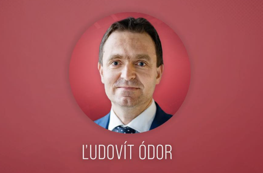Premiér Ľudovít Ódor v relácii Na hrane: Aké otázky dostal od divákov?