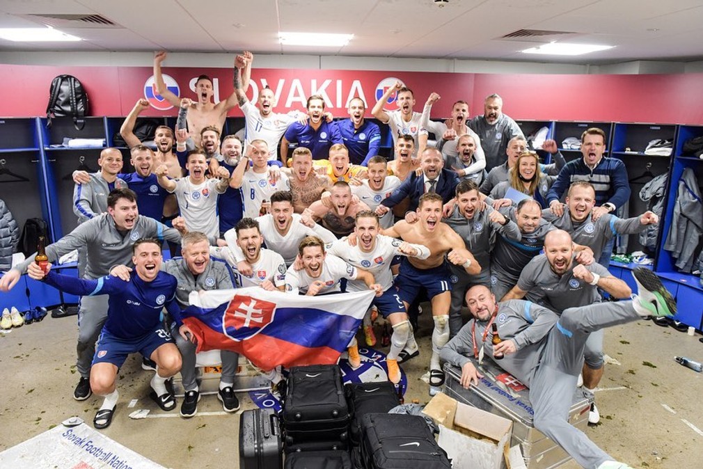slovenská futbalová reprezentácia radosť v šatni