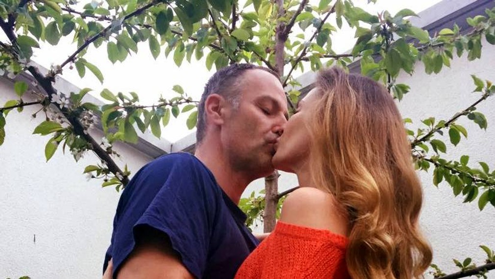 Verešová a Volopich pod čerešňou