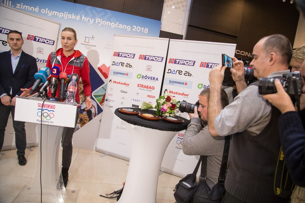 Slovenská biatlonistka Anastasia Kuzminová po návrate zo ZOH 2018 v juhokórejskom Pjongčangu, kde získala jednu zlatú a dve strieborné medaily