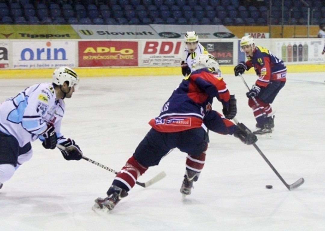 ZV NR 25 kolo 04