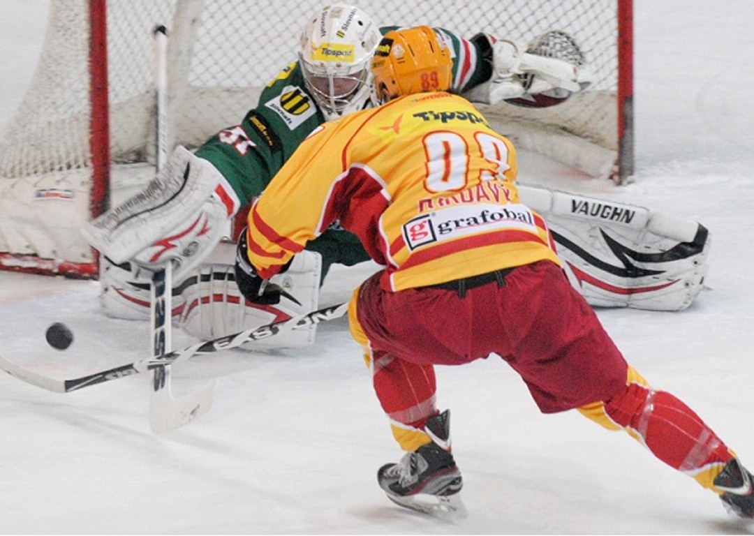 39.kolo HK 36 Skalica - Dukla Trenčín 8:2 3