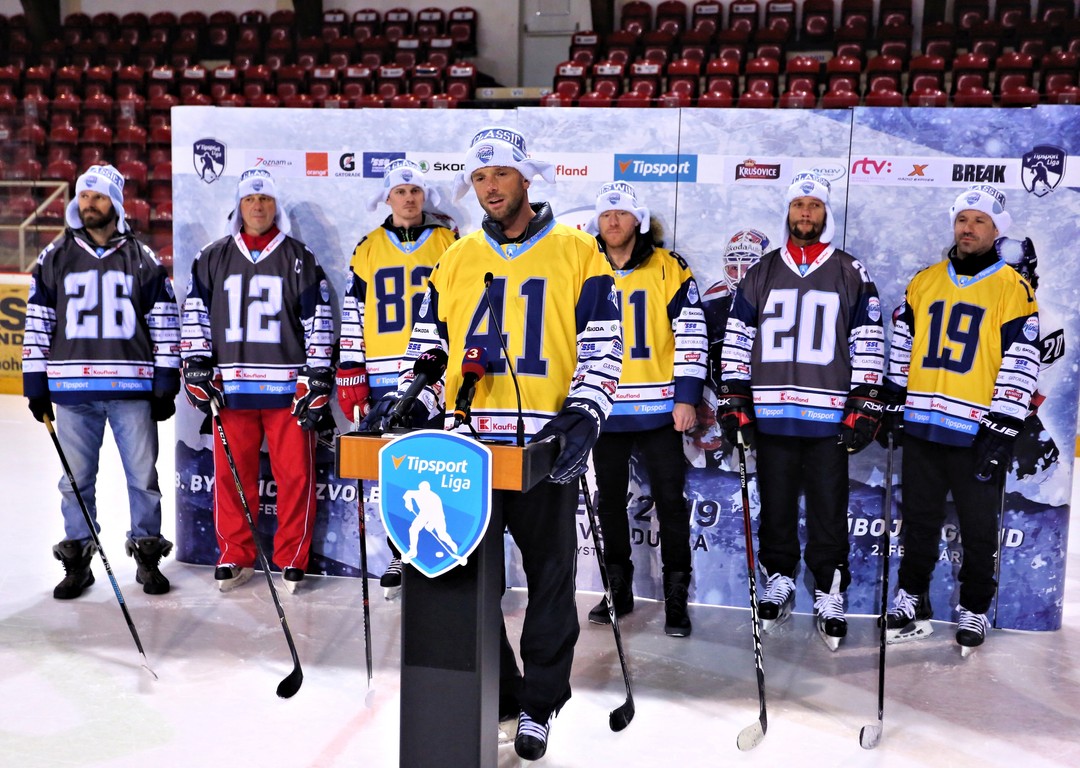 Legendy pred Winter Classic.jpg